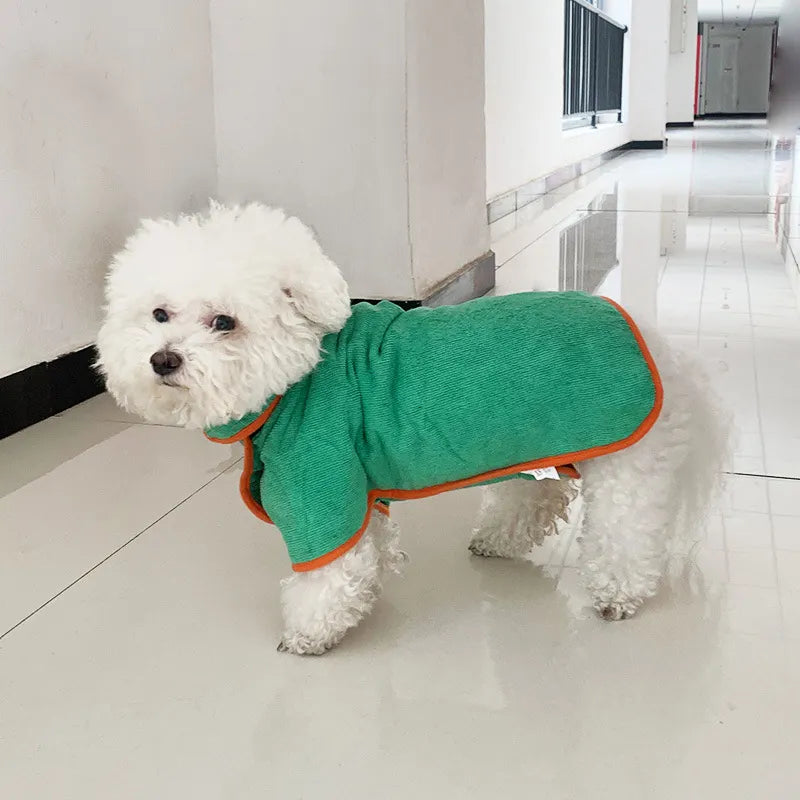 Petcartsupply.store Pet Bathrobe and Fast Drying Towel for pets, soft and absorbent, ideal for quick drying after baths.