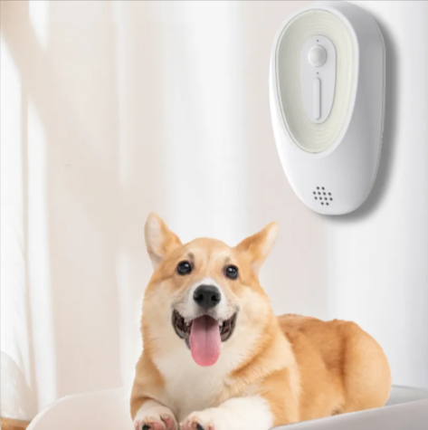 Pet odor eliminator for litter boxes by Petcartsupply.store, showing the spray bottle with a clean, fresh scent for pet odor control.